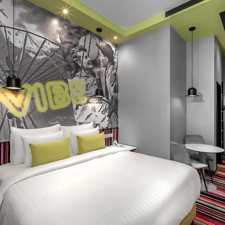 Mamaison Vibe Downtown מלון 4*