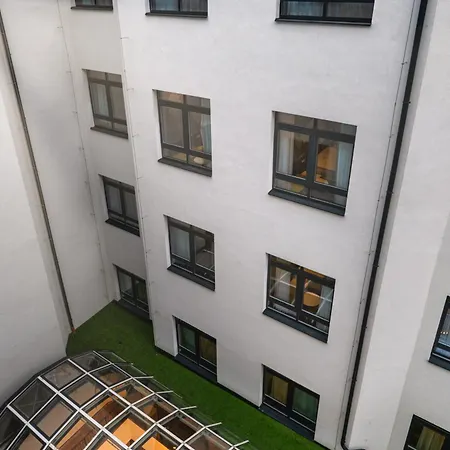 Mamaison Vibe Downtown 4*