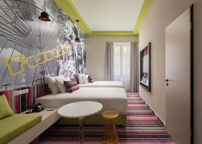 Mamaison Vibe Downtown Отель 4*