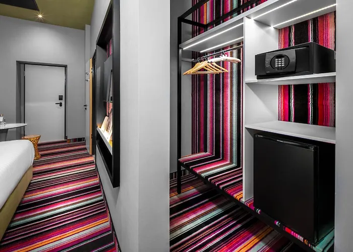 Mamaison Vibe Downtown Отель 4*