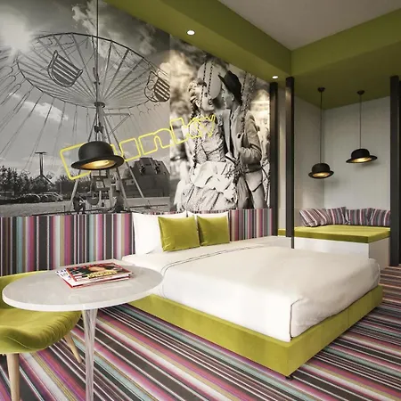 Отель Mamaison Vibe Downtown 4*